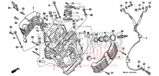 TESTATA CILINDRO (ANTERIORE) (VT1100CS/CT) VT1100CS di 1995